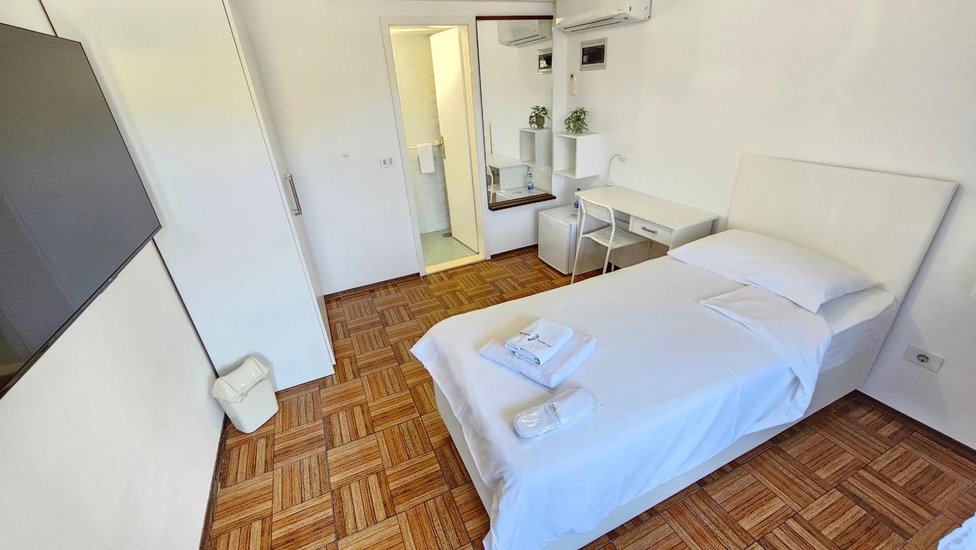 Rooms Koblar Portoroz Phòng bức ảnh